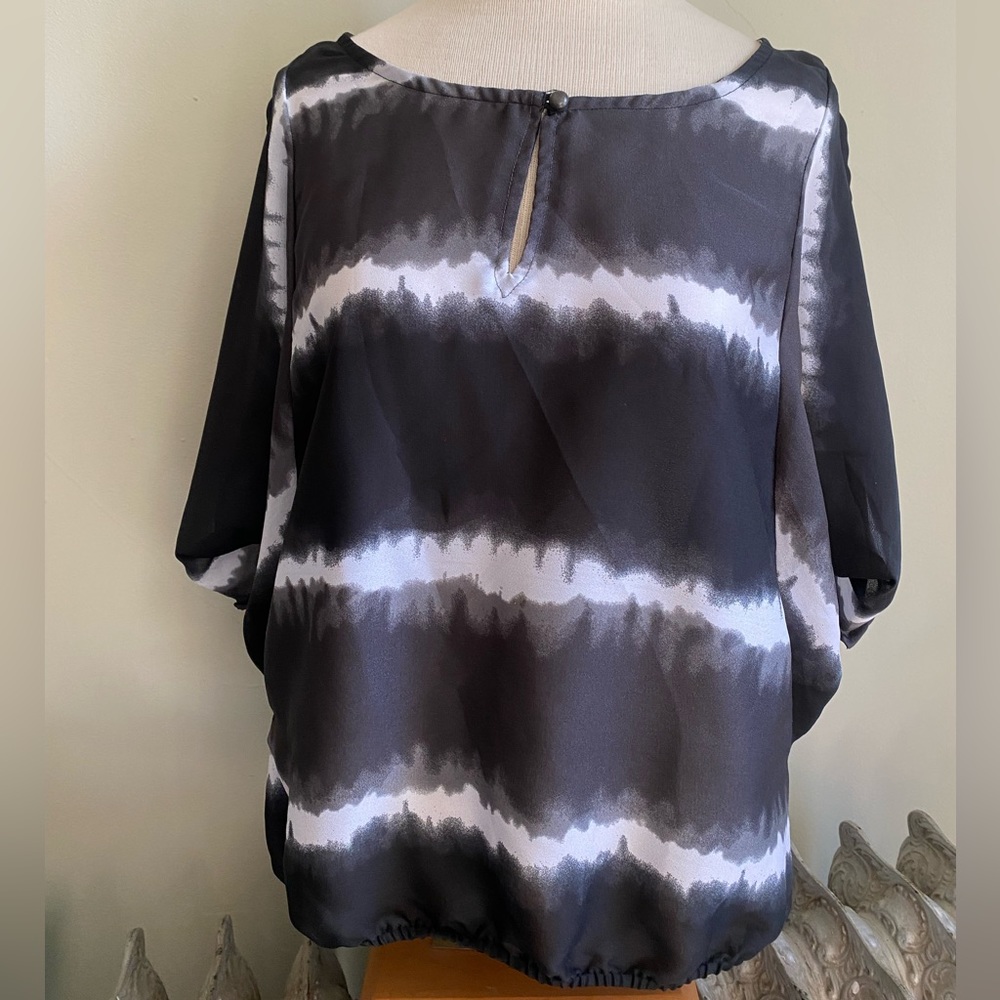 Converse Lightweight Blouse